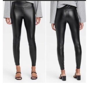 A New Day Black Faux Leather Pull On Skinny Pants SZ M